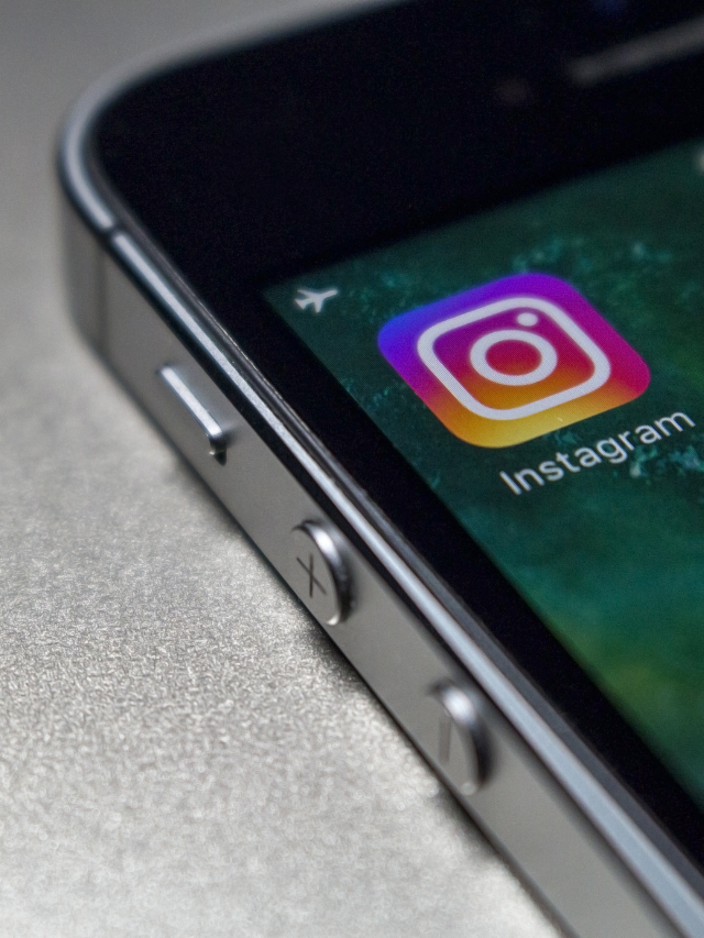 Read more about the article Best Tools To Download Videos From Instagram